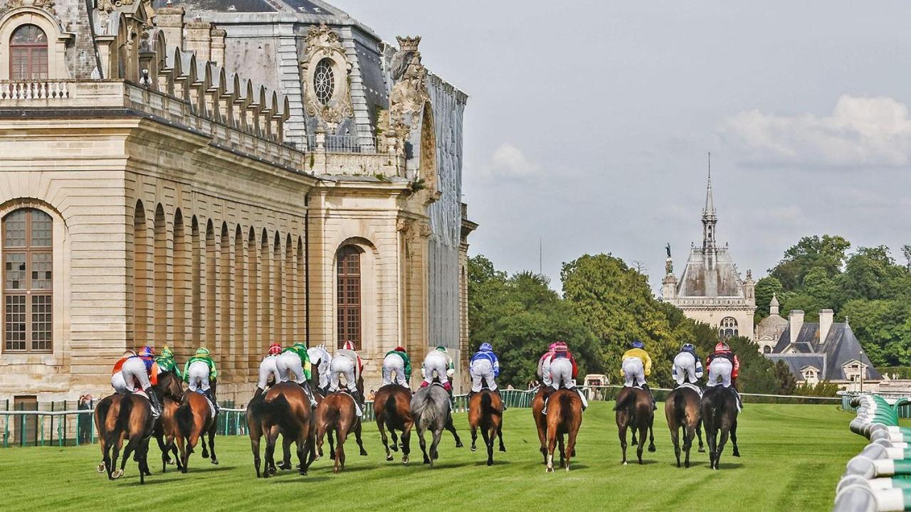 Petit Cocon Proche Gare Et Commerces Chantilly Eksteriør billede